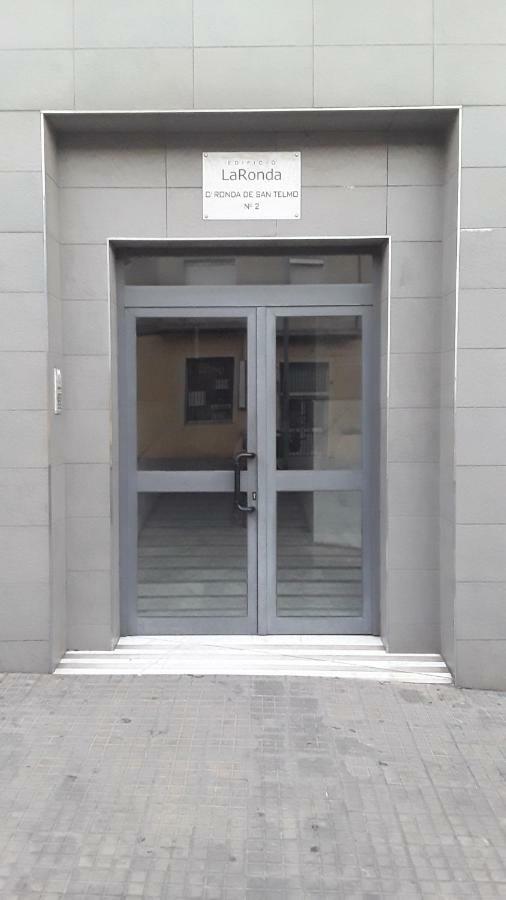 Sherryflat Moneo - Parking Apartment *